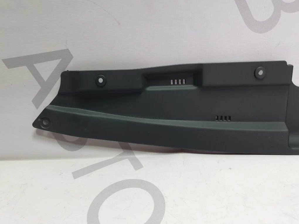 Накладка (кожух) замка капота Kia Ceed 2012-2018 - миниатюра 2