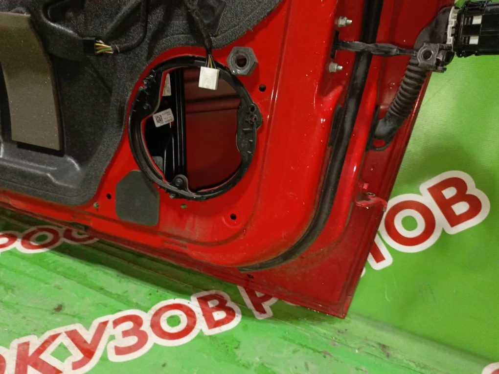 Дверь передняя левая Ford Focus 2011-2019 - миниатюра 11