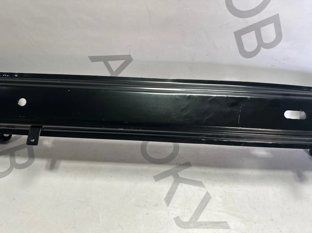 Усилитель переднего бампера Hyundai ix35 / Tucson 2010-2015 - миниатюра 4