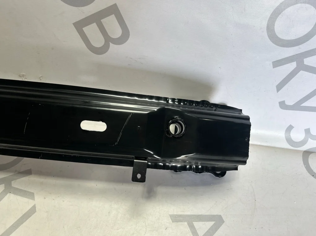 Усилитель переднего бампера Hyundai ix35 / Tucson 2010-2015 - миниатюра 5