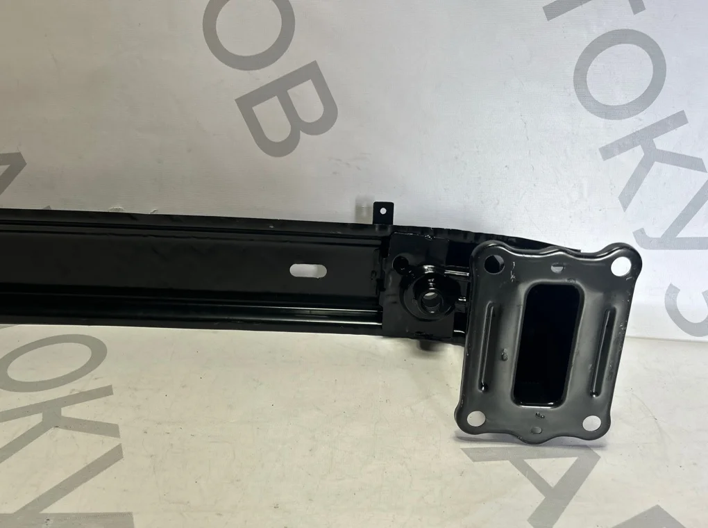 Усилитель переднего бампера Hyundai ix35 / Tucson 2010-2015 - миниатюра 9
