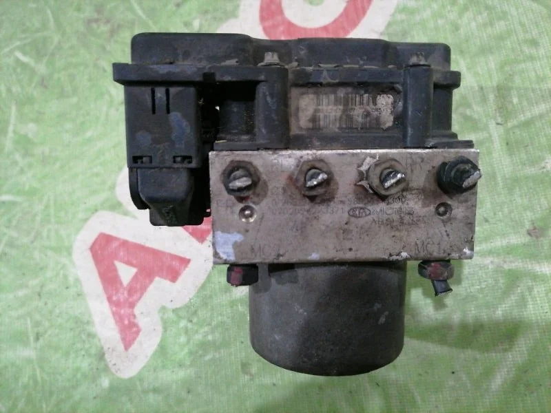 Блок ABS (насос) Kia Ceed 2007-2012 - миниатюра 6