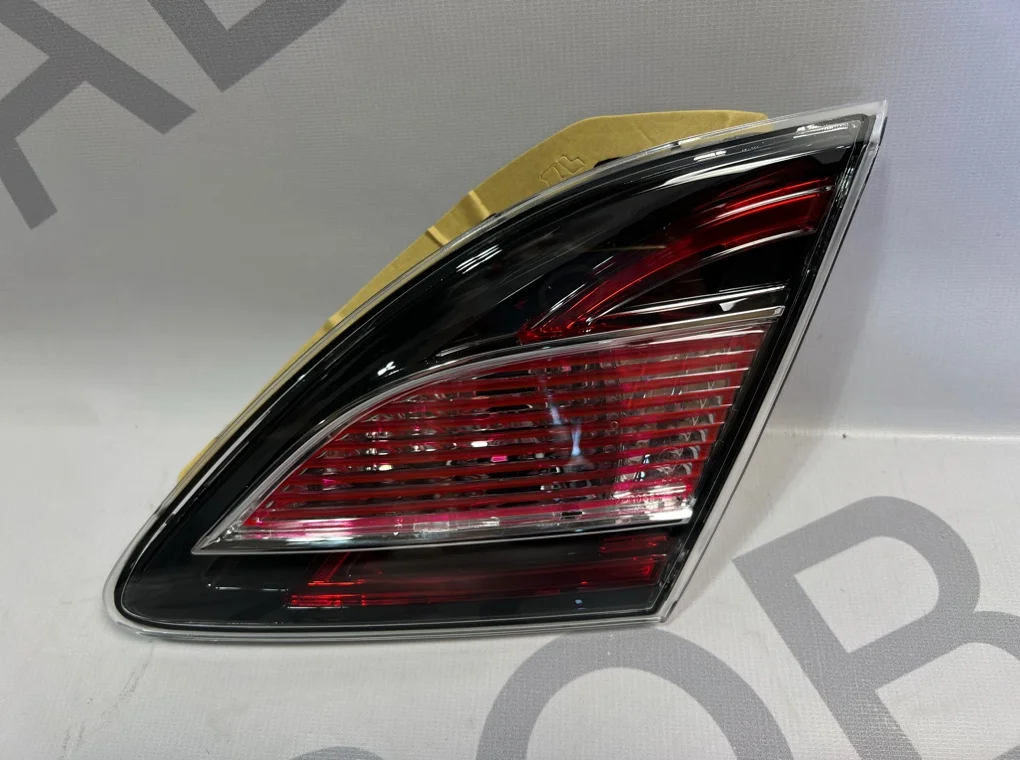 Фонарь задний правый внутренний Mazda 6 2007-2009 - миниатюра 4