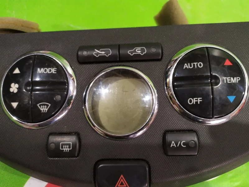 Блок управления климатической установкой Nissan Note 2006 - миниатюра 6