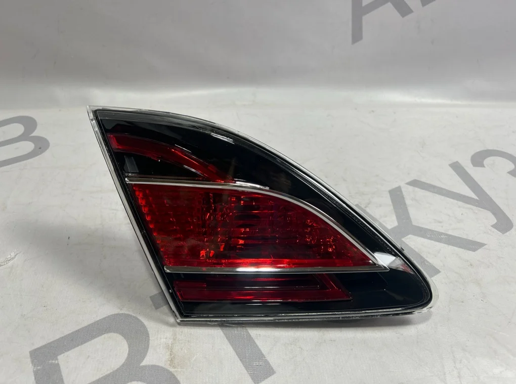 Фонарь задний левый внутренний Mazda 6 2007-2009 - миниатюра 2