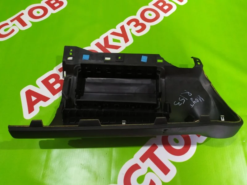 Накладка (кузов внутри) Nissan Note 2009 - миниатюра 3
