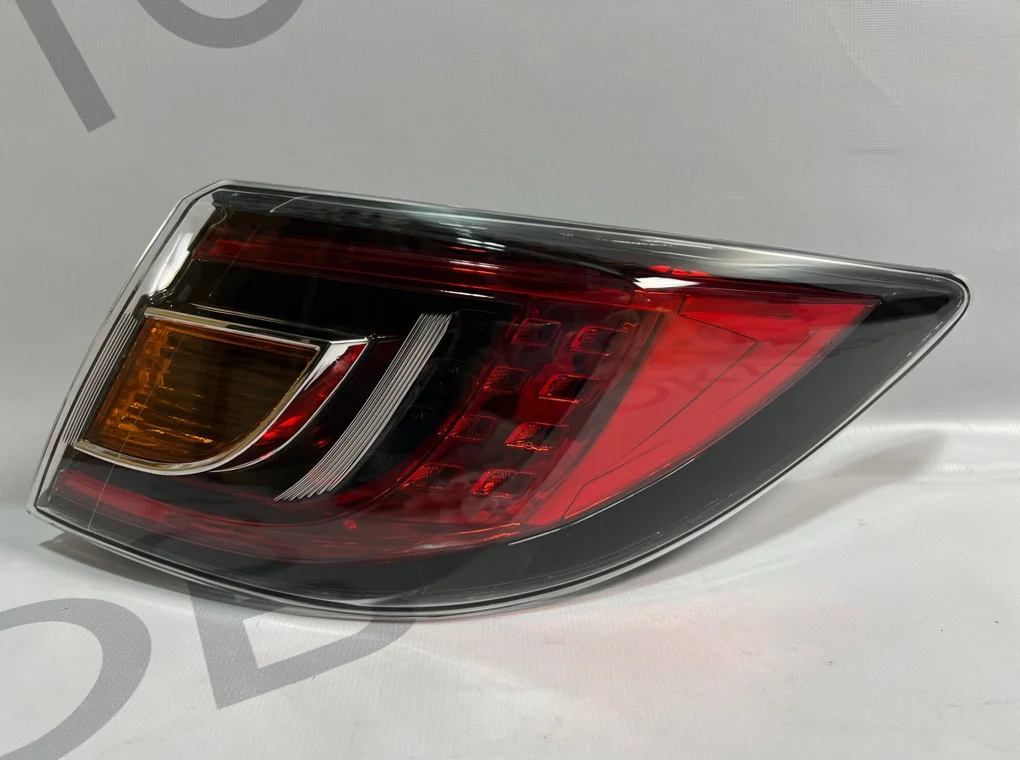 Фонарь задний правый наружный Mazda 6 2007-2009 - изображение 1