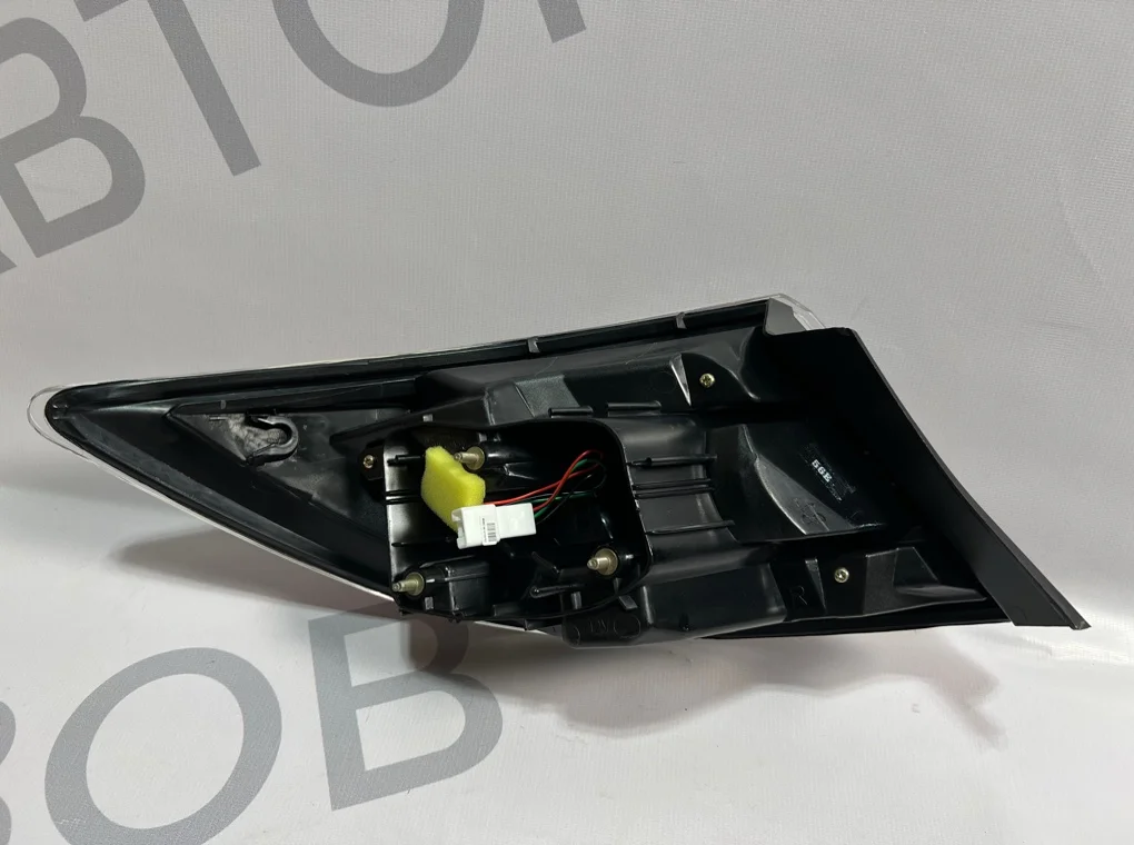 Фонарь задний правый наружный Mazda 6 2007-2009 - миниатюра 7