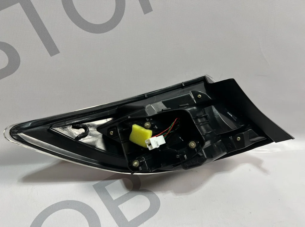 Фонарь задний правый наружный Mazda 6 2007-2009 - миниатюра 8