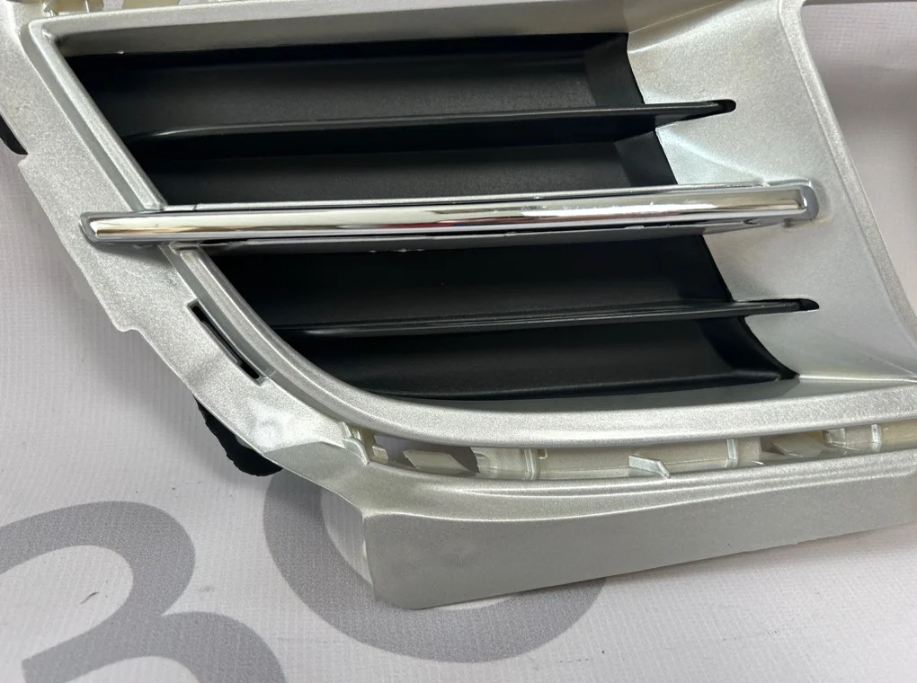 Рамка противотуманной фары правой Mazda 6 2007-2010 - миниатюра 3
