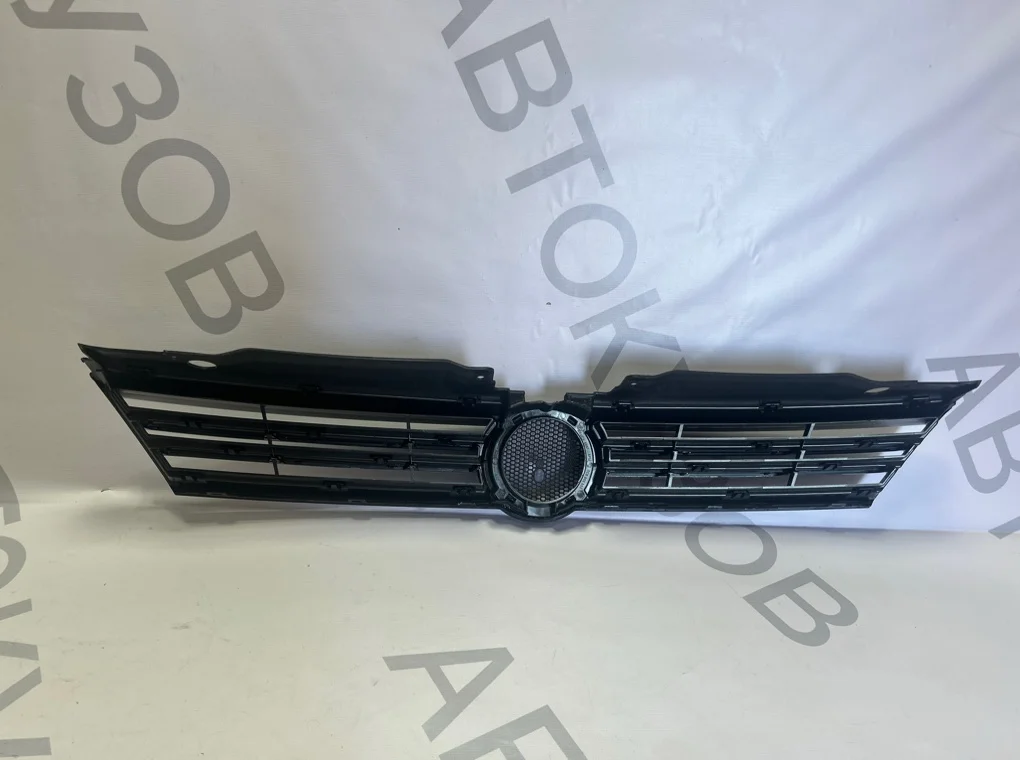 Решетка радиатора Volkswagen Jetta 2011-2015 - миниатюра 6