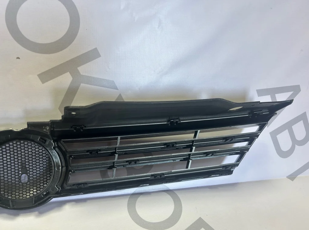 Решетка радиатора Volkswagen Jetta 2011-2015 - миниатюра 9