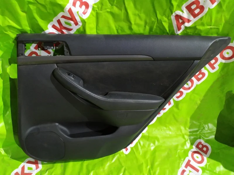 Обшивка двери задней правой Toyota Avensis 2003-2008 - миниатюра 2