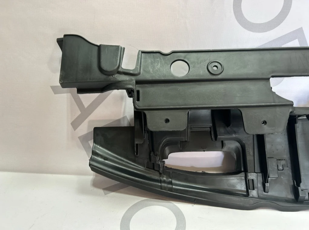 Накладка (кожух) замка капота Chevrolet Cruze 2009-2016 - миниатюра 2