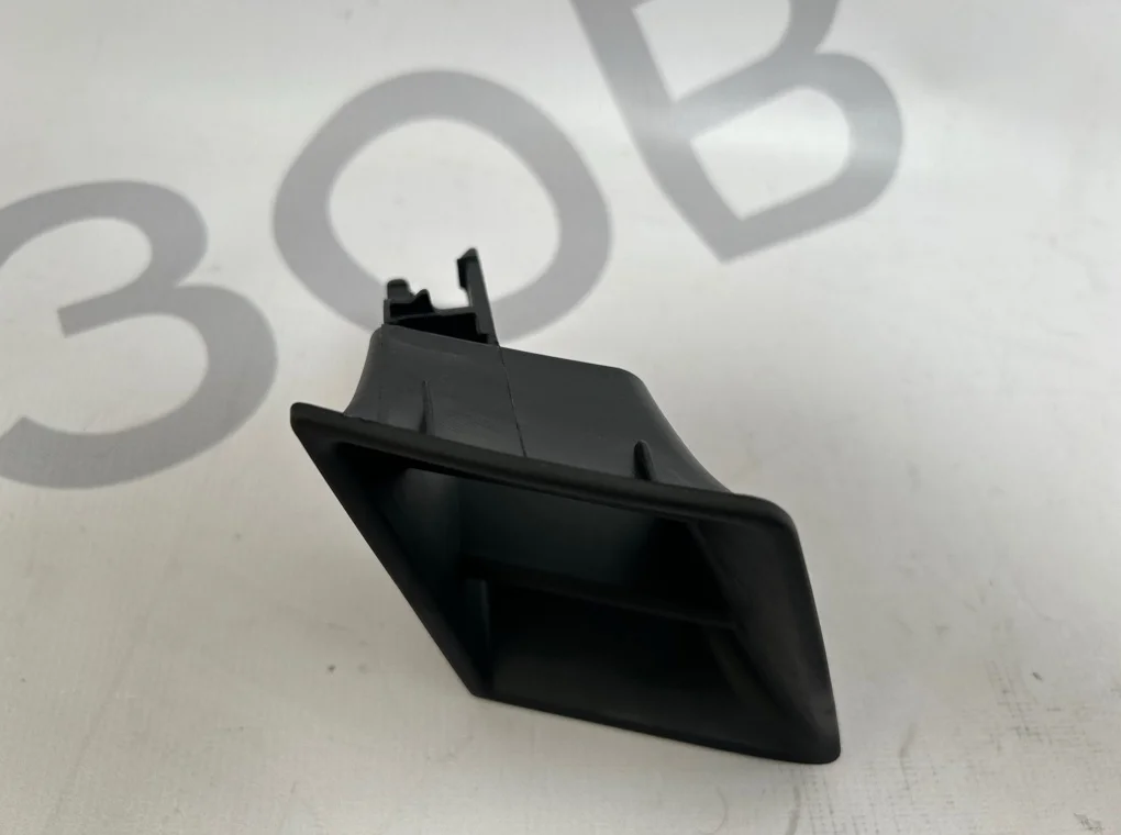 Решетка противотуманной фары правая Honda Civic 2005-2008 - миниатюра 2