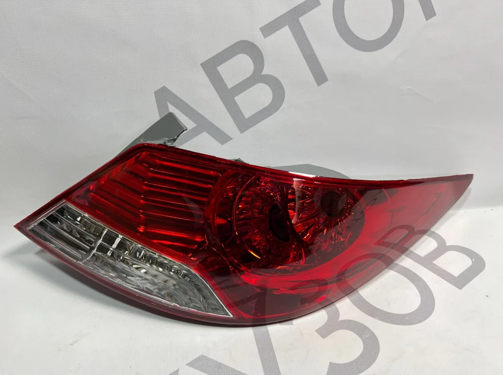 Фонарь задний правый Hyundai Solaris 2010-2014 - миниатюра 3