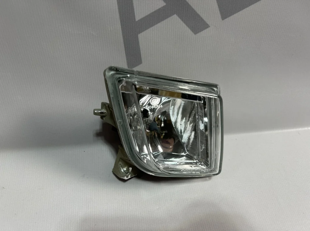 Фара противотуманная правая Mazda 6 2007-2009 - миниатюра 2