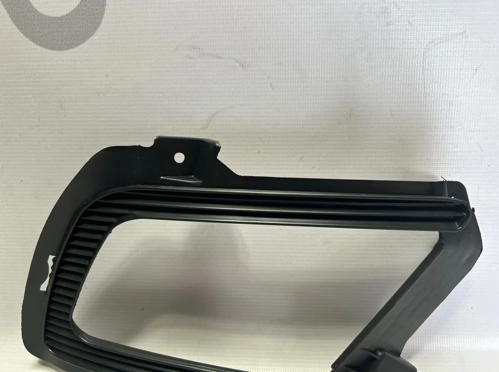 Рамка противотуманной фары правой Kia RIO 2009-2011 - миниатюра 4