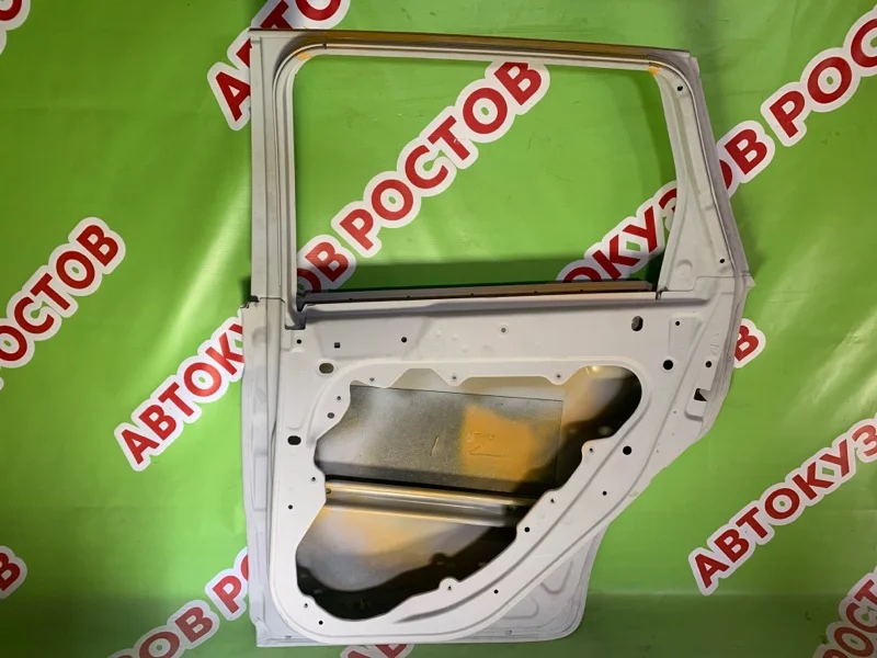 Дверь задняя правая Ford Focus 2008-2011 - миниатюра 2