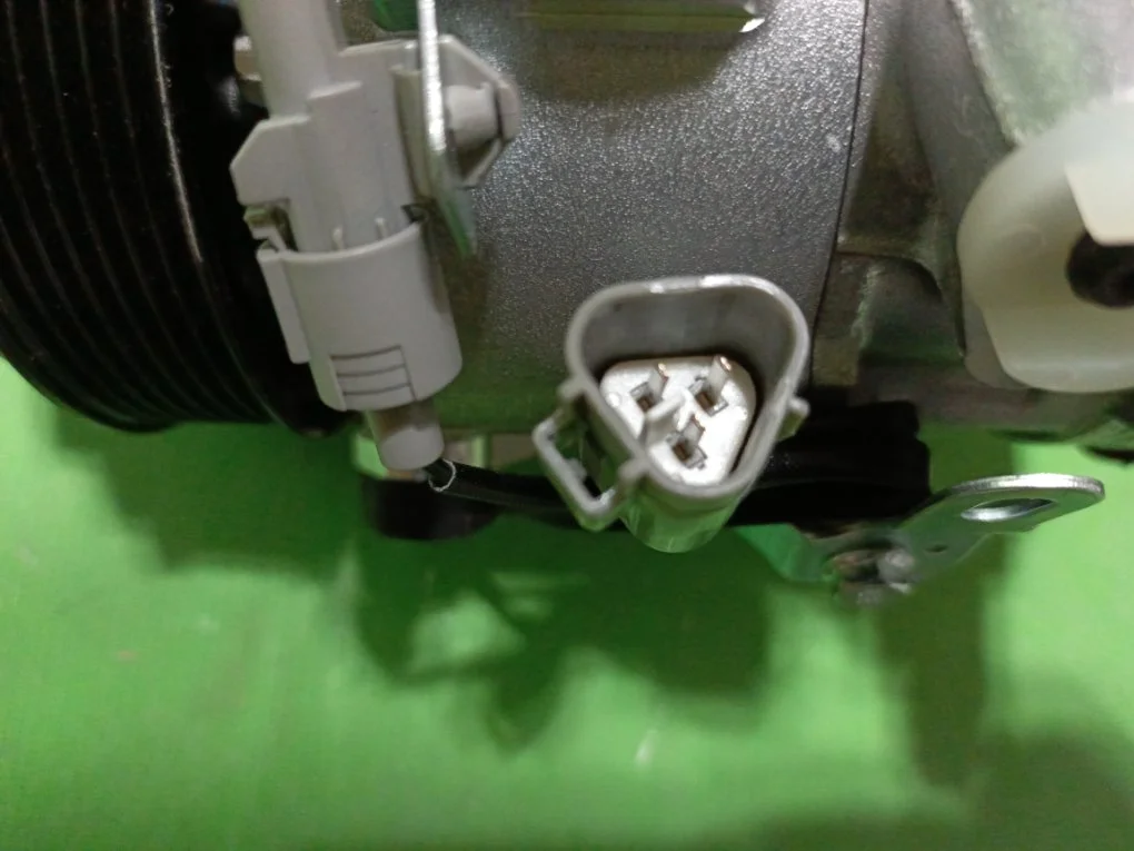 Компрессор кондиционера Toyota Camry 2006-2011 - миниатюра 5