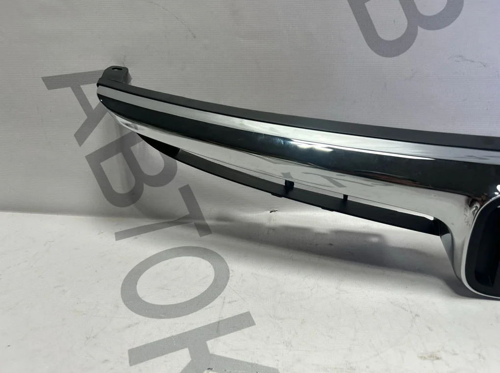 Решетка радиатора Honda Civic 2006-2008 - миниатюра 3