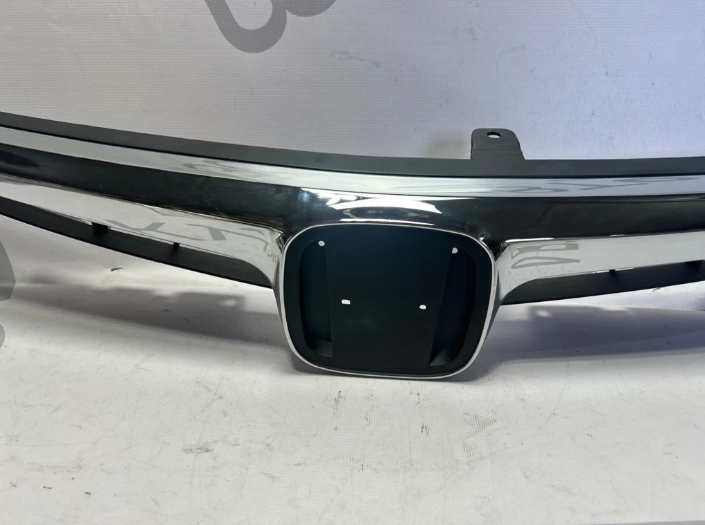 Решетка радиатора Honda Civic 2006-2008 - миниатюра 4