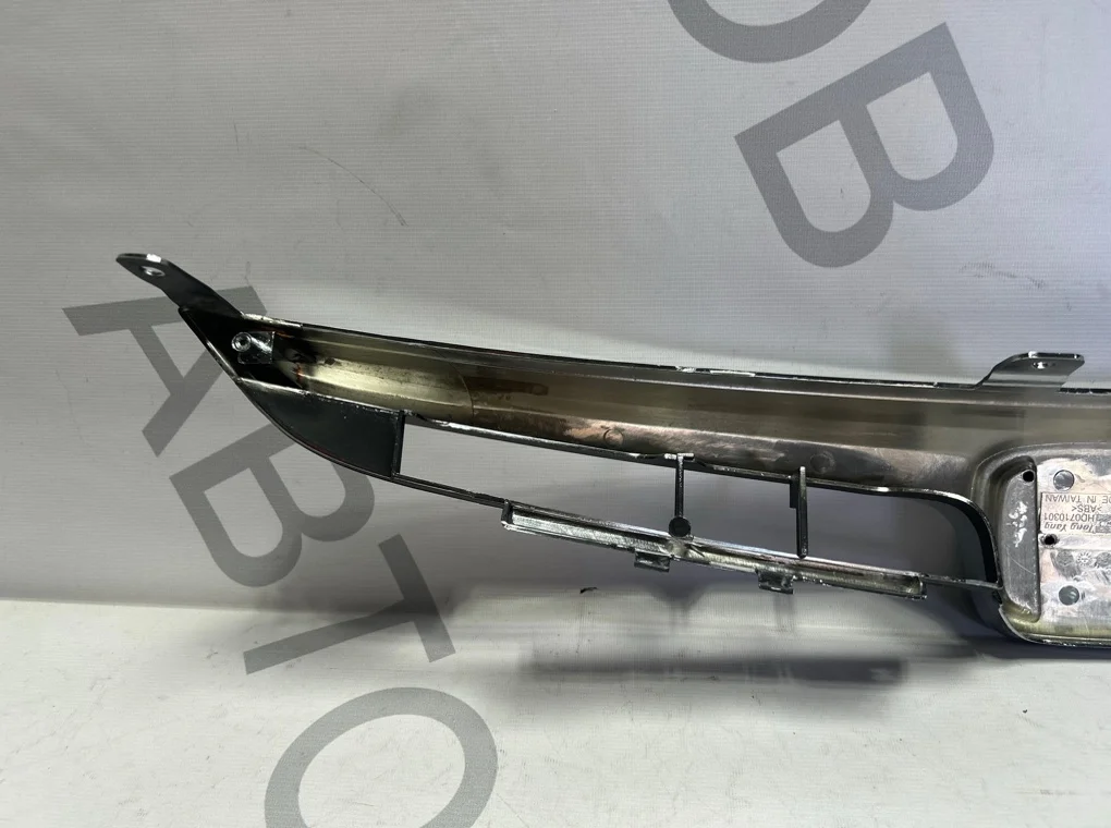 Решетка радиатора Honda Civic 2006-2008 - миниатюра 7