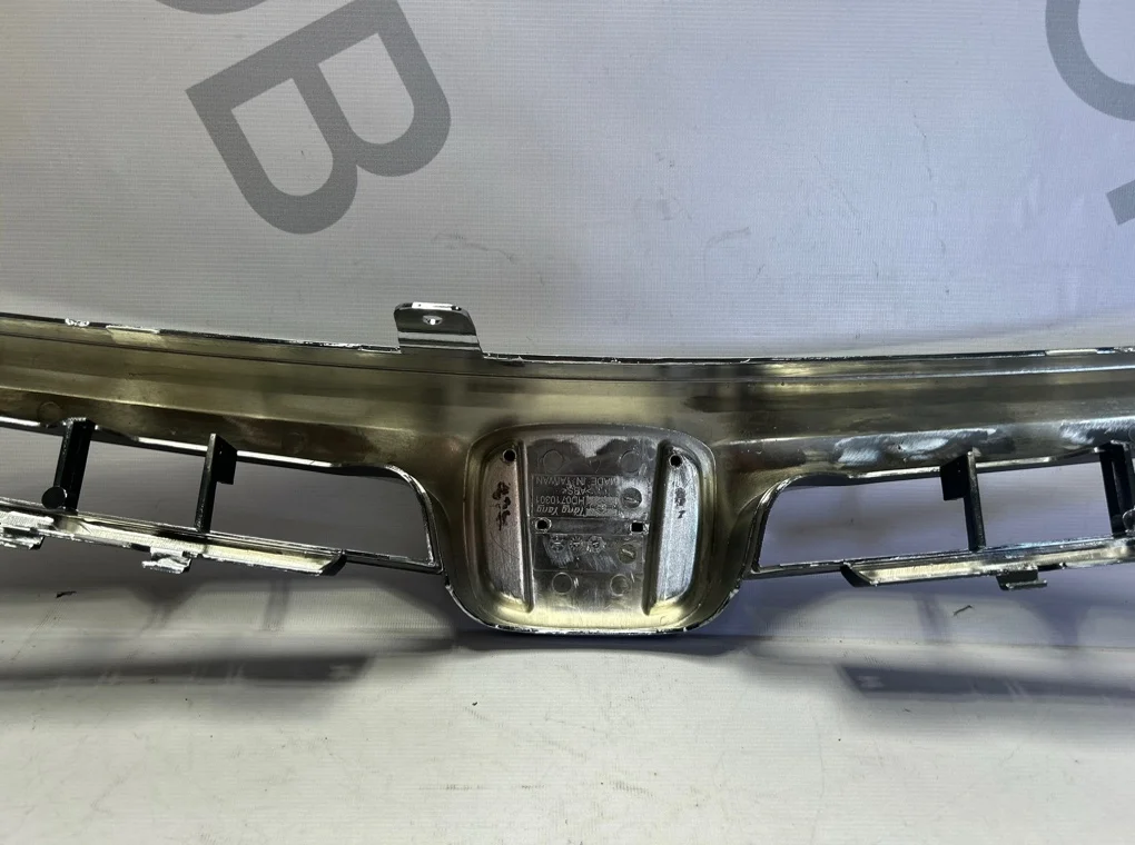 Решетка радиатора Honda Civic 2006-2008 - миниатюра 8