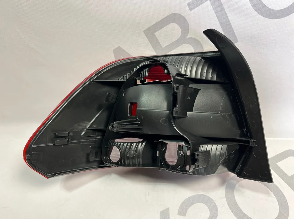 Фонарь задний правый Volkswagen Polo 2011-2015 - миниатюра 5