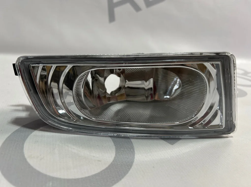 Фара противотуманная правая Honda Civic 2006-2008 - изображение 1