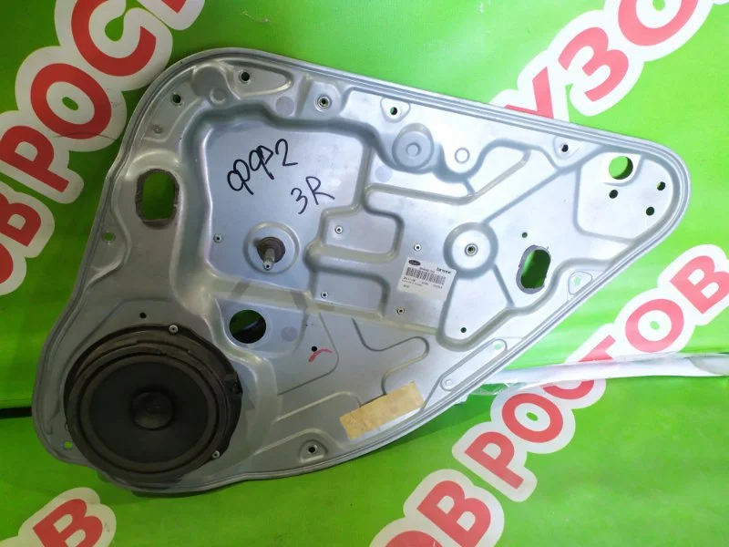 Стеклоподъемник механический задний правый Ford Focus 2009 - изображение 1
