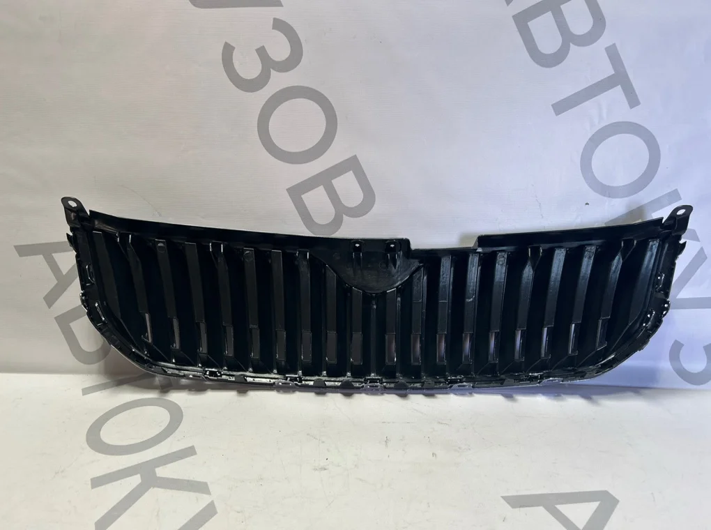 Решетка радиатора Skoda Superb 2008-2013 - миниатюра 6