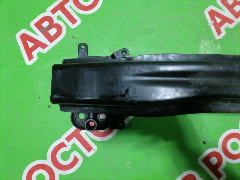 Усилитель переднего бампера Volkswagen Golf 2003-2009 - миниатюра 2