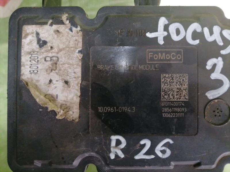 Блок ABS (насос) Ford Focus 2012 - миниатюра 5
