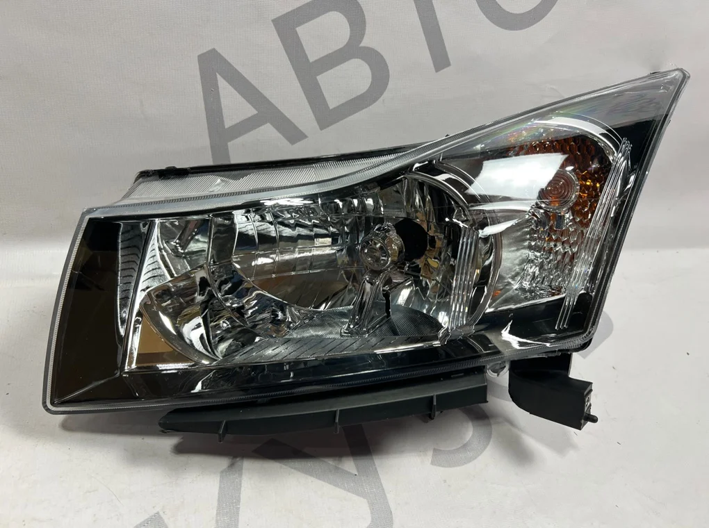Фара левая Chevrolet Cruze 2009-2013 - миниатюра 2