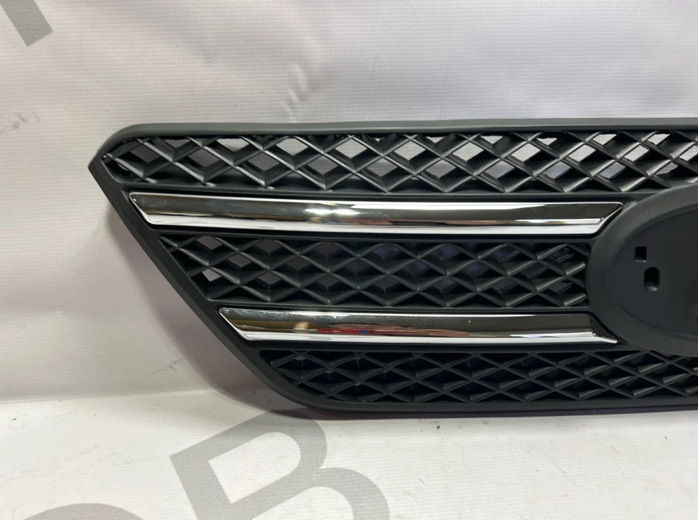 Решетка радиатора Kia Ceed 2007-2010 - миниатюра 3