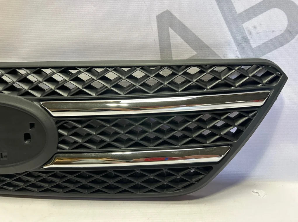 Решетка радиатора Kia Ceed 2007-2010 - миниатюра 5