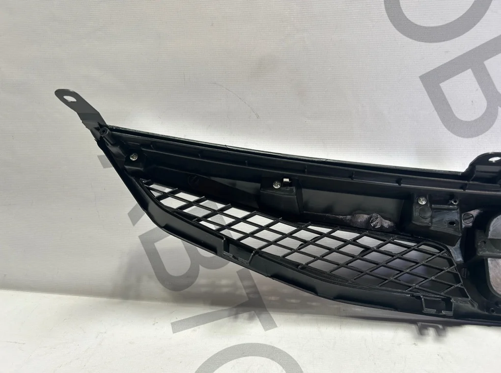 Решетка радиатора Honda Civic 2009-2011 - миниатюра 7