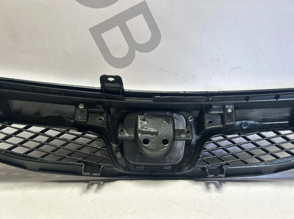 Решетка радиатора Honda Civic 2009-2011 - миниатюра 8