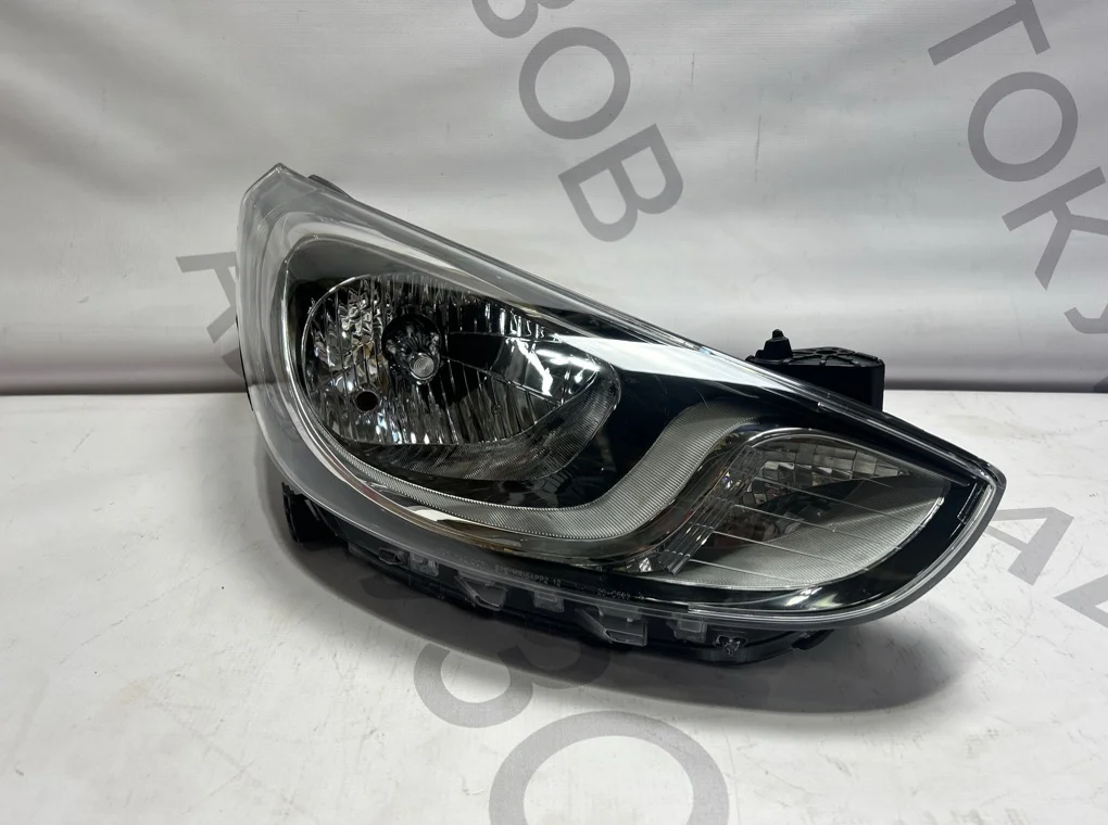 Фара правая Hyundai Solaris 2010-2014 - изображение 1