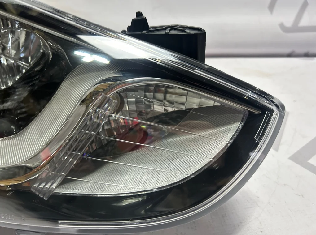 Фара правая Hyundai Solaris 2010-2014 - миниатюра 3
