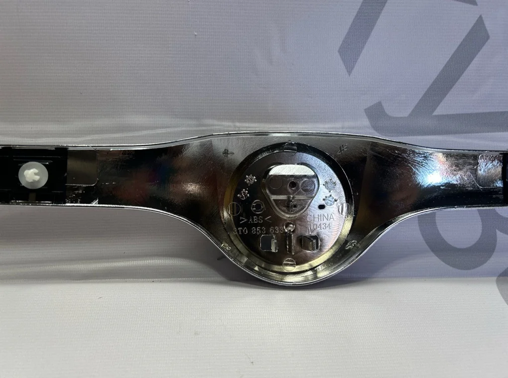 Молдинг капота Skoda Superb 2008-2013 - миниатюра 8