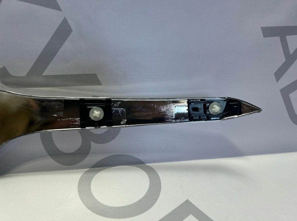Молдинг капота Skoda Superb 2008-2013 - миниатюра 9