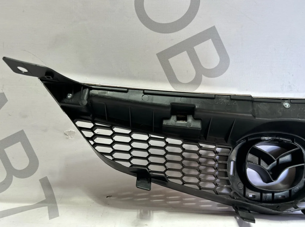 Решетка радиатора Mazda 6 2005-2007 - миниатюра 7