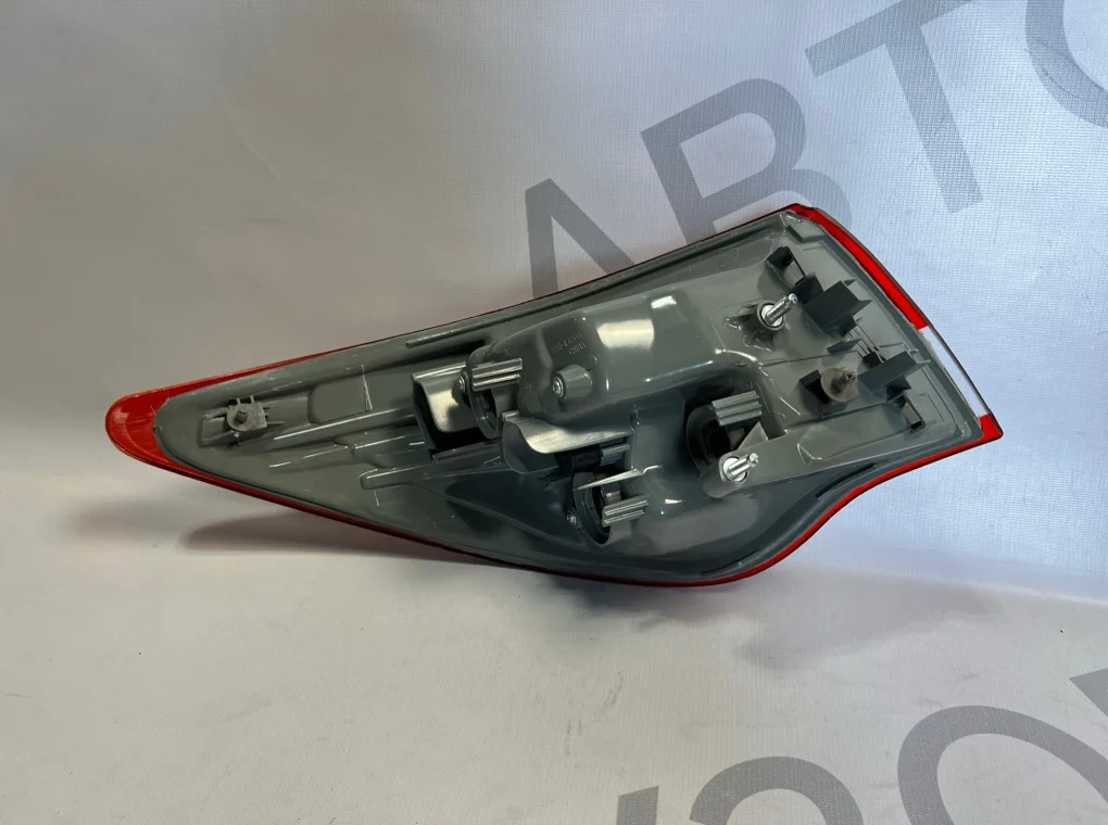 Фонарь задний правый наружный Nissan Almera 2013-2020 - миниатюра 8