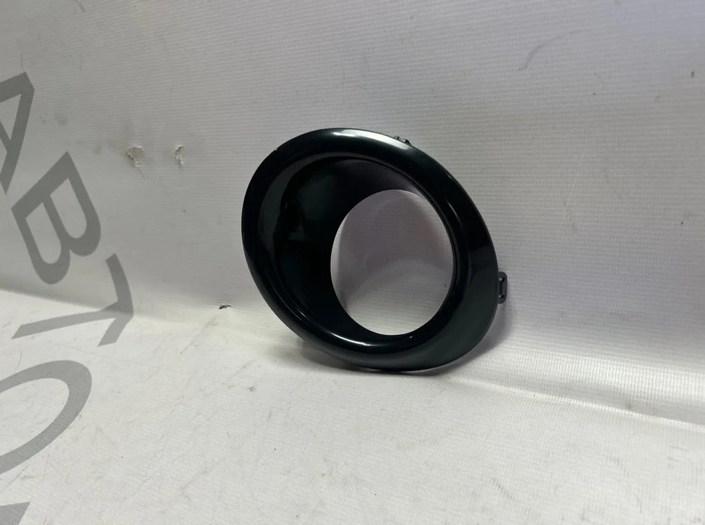 Рамка противотуманной фары правой Nissan Note 2006-2013 - миниатюра 4