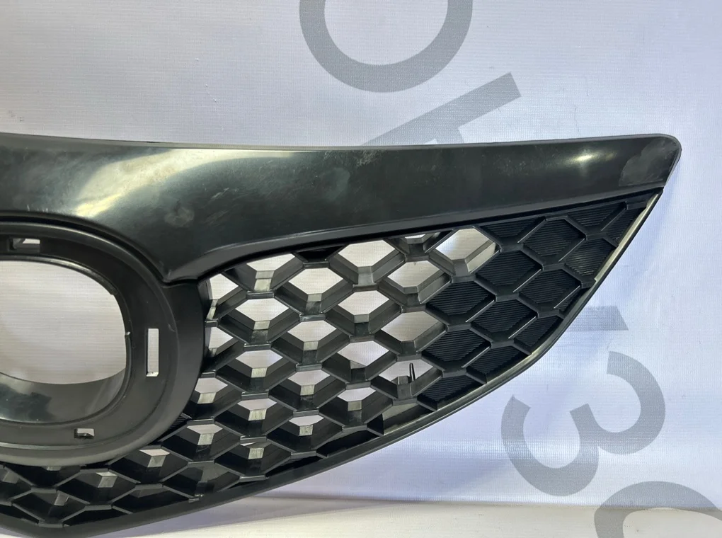 Решетка радиатора Mazda 3 2007-2009 - миниатюра 5