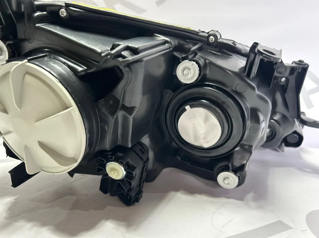 Фара левая Toyota Camry 2011-2014 - миниатюра 9