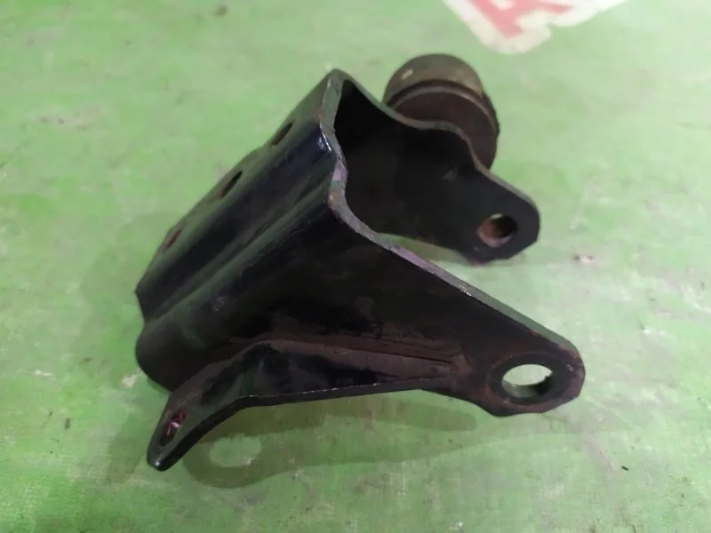 Кронштейн двигателя задний Toyota Avensis 2003-2008 - миниатюра 3