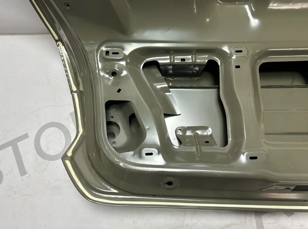 Крышка/дверь багажника Volkswagen Polo 2011-2015 - миниатюра 7
